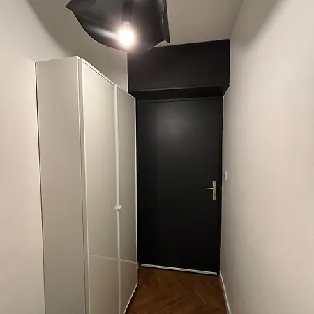 Au Centre-ville A 100 M Des Telecabines Avec Parking Souterrain Gratuit